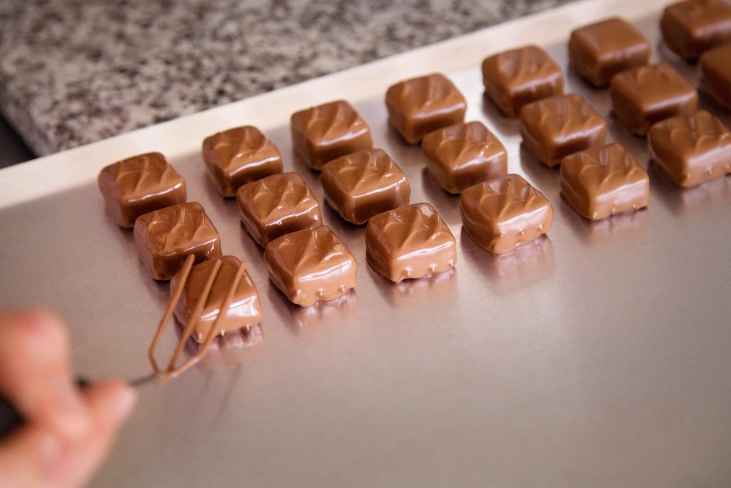 La Maison De Karen Chocolat Limonest Bagian luar foto