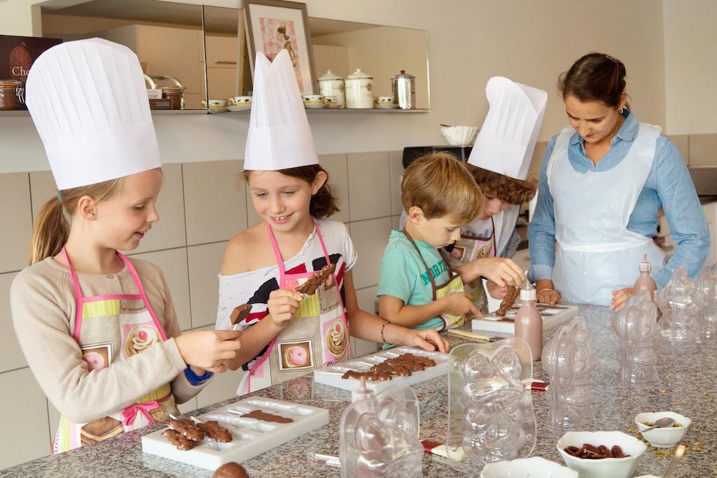 La Maison De Karen Chocolat Limonest Bagian luar foto